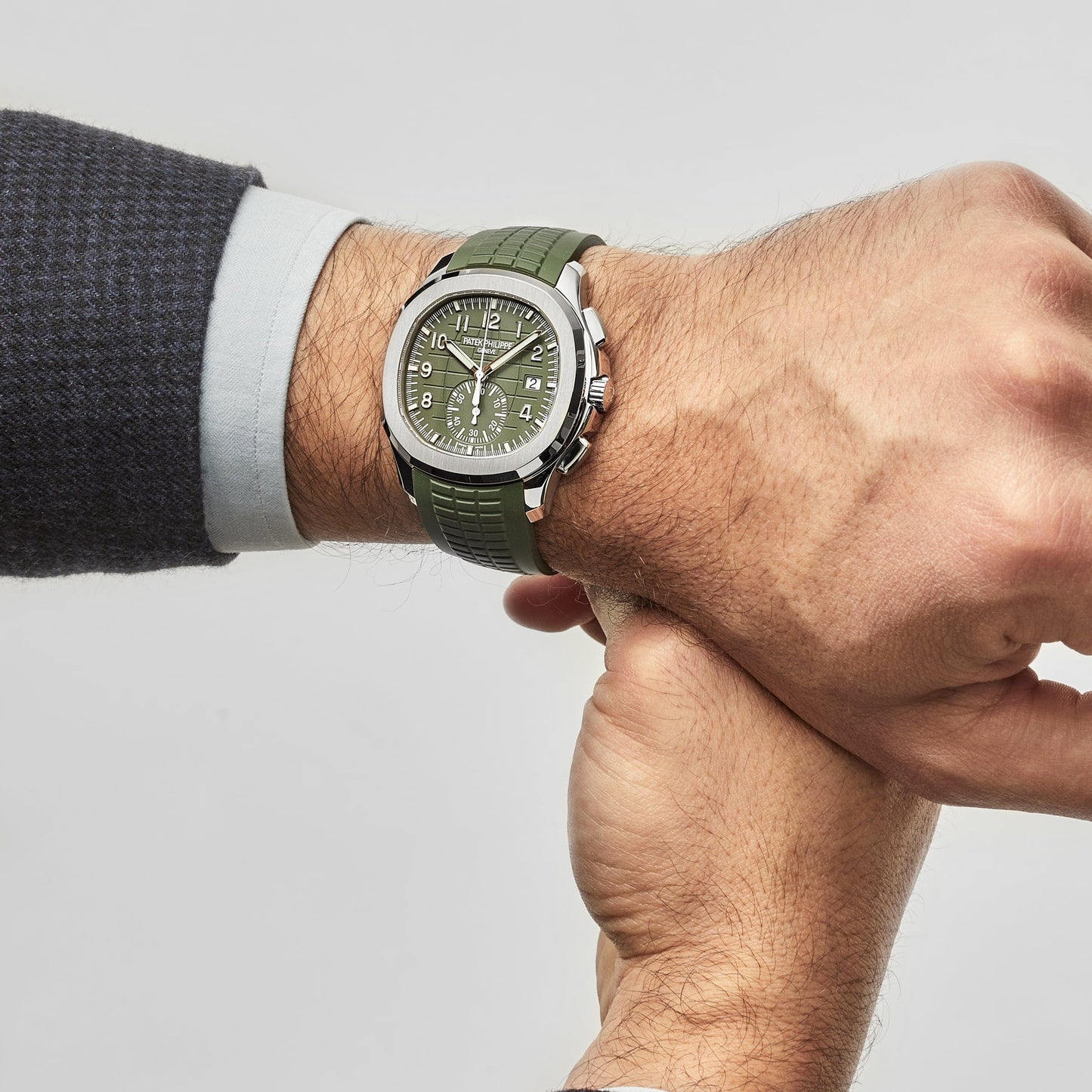 Patek Philippe Aquanaut 5968G-010 Chronograph White Gold Khaki Green Dial (2023)